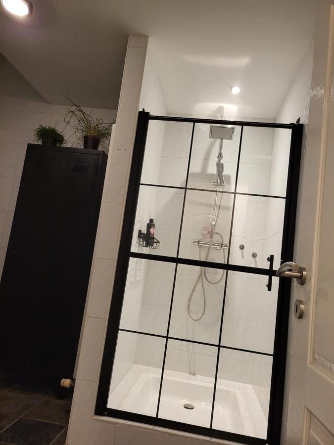 Bij Sarah Apartment Леополдсбург Екстериор снимка